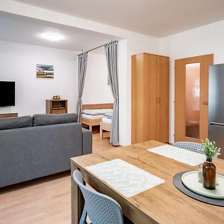 Apartmany Trimm Uherske Hradiste Exterior photo